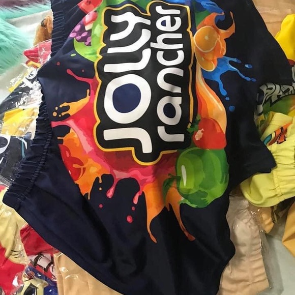 Booty shorts - Picture 2 of 3